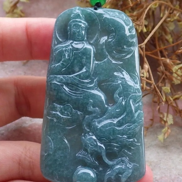 GRADE A Burmese Jadeite Jade Dragon & Kwan Yin Bodhisattva Hand Carved Pendant - Picture 3 of 12